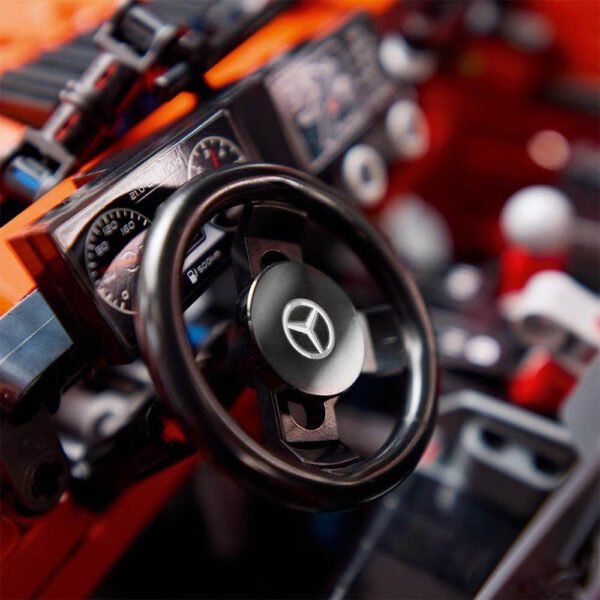 1000x1000_0005_lego-technic-42177-mercedes-g500-4x4-4.jpg LEGO Technic - Mercedes-Benz G 500 PROFESSIONAL Line 42177