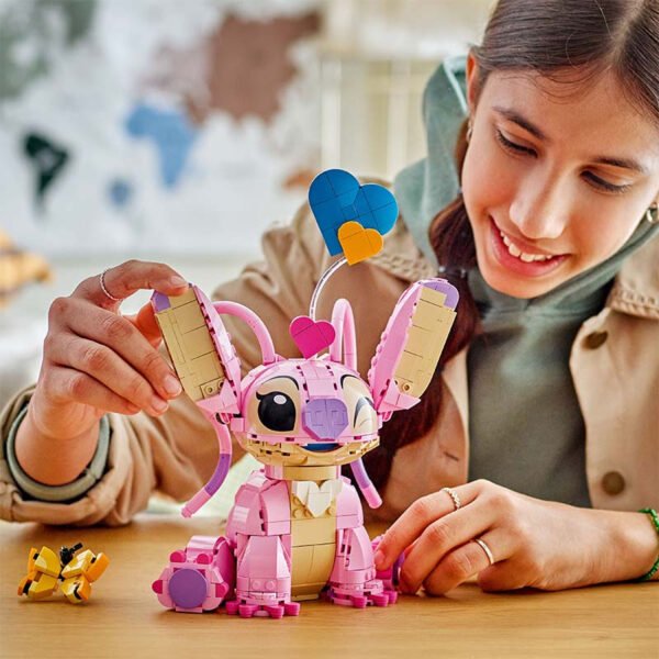 43257_lifestyle_cons_crop.jpg LEGO Disney Classic - Angel 43257