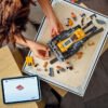 60466_lifestyle_build_crop.jpg LEGO City - Le bulldozer jaune 60466