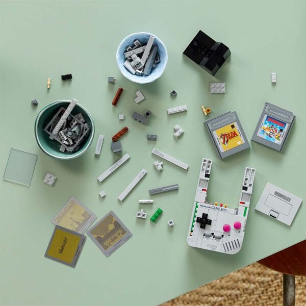 72046_lifestyle_build_crop.jpg LEGO Super Mario - Game Boy™ 72046