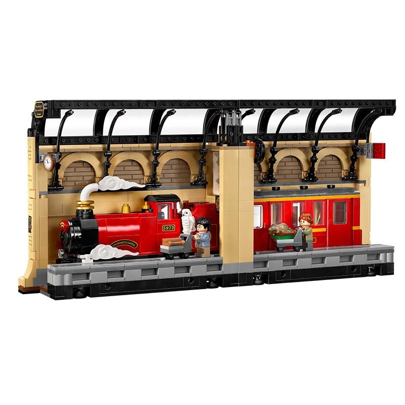 76450_boxprod_v29_we_sha.jpg LEGO Harry Potter - Book nook : le Poudlard Express 76450