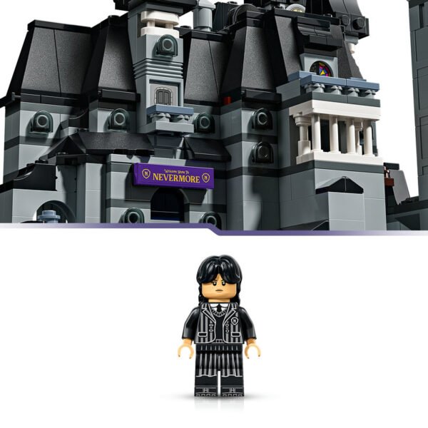 76788_we_ecomframe3.jpg LEGO Wednesday - L’Académie Nevermore 76788
