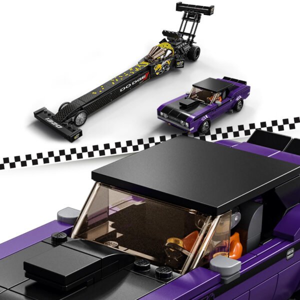 lego_76904_int_6.jpg LEGO Speed Champions - Mopar Dodge//SRT Top Fuel Dragster et 1970 Dodge Challenger T/A 76904